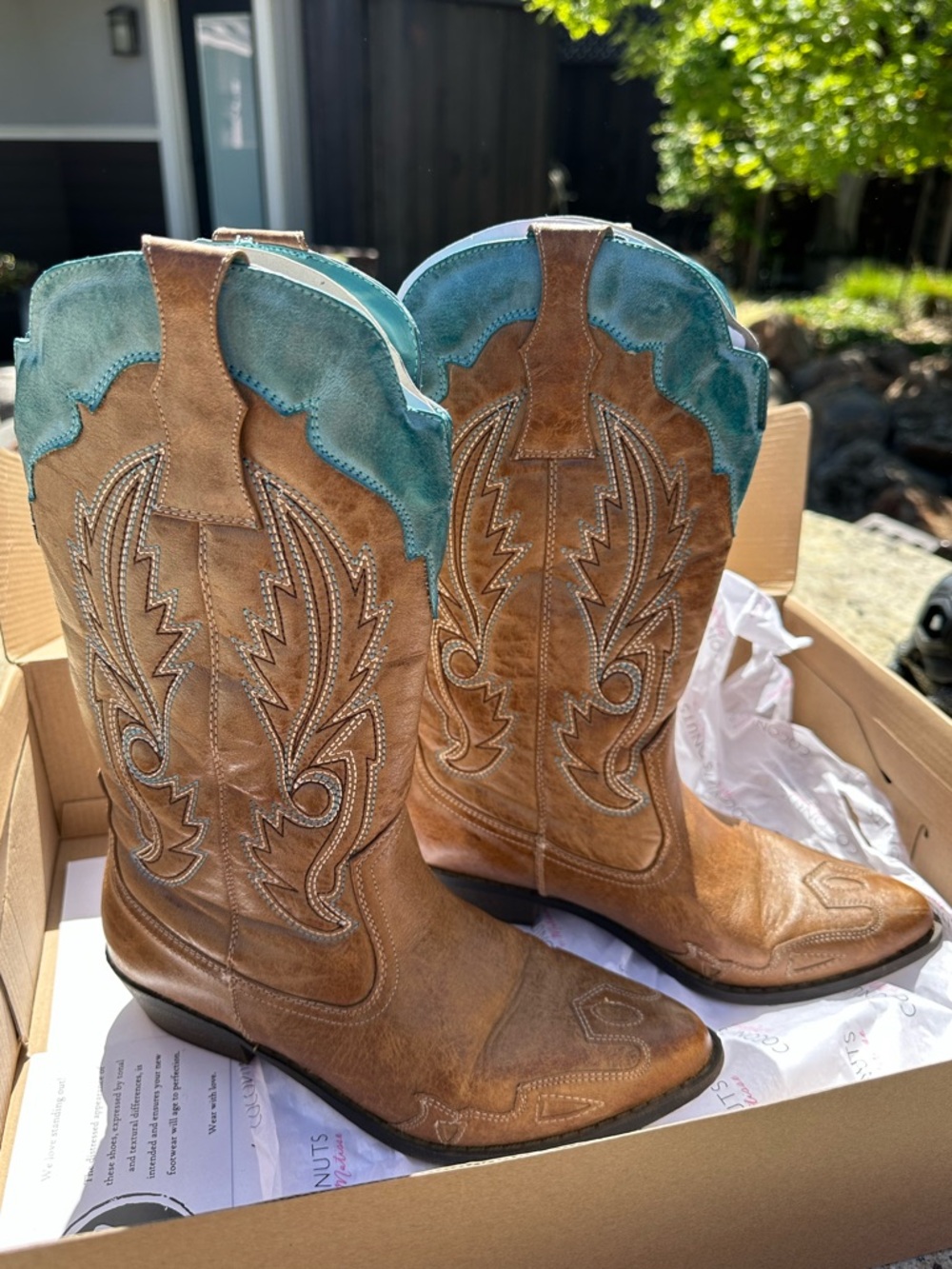 Coconuts by Matisse Brown & Teal Embroidered Western Boots - Picture 3 of 10